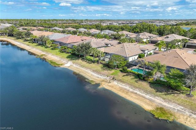 7639 Jacaranda LN, Naples, FL 34114