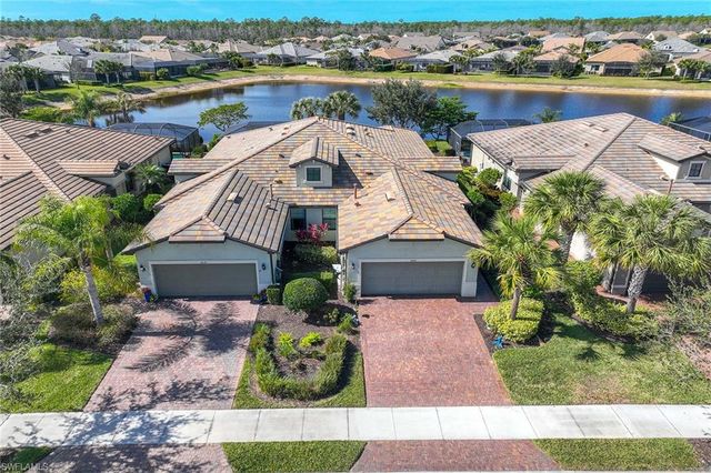 7639 Jacaranda LN, Naples, FL 34114