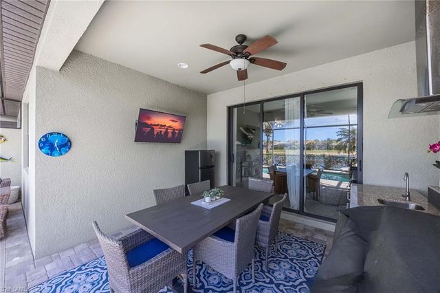 7639 Jacaranda LN, Naples, FL 34114