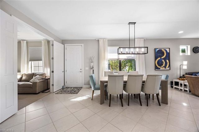 7639 Jacaranda LN, Naples, FL 34114