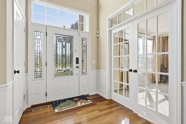 2978 Stone Creek Drive, Zionsville, IN 46077