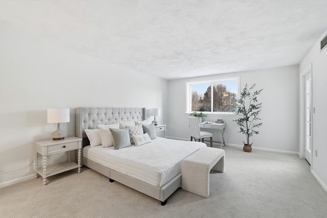 54 Broad Reach 104, Weymouth, MA 02191