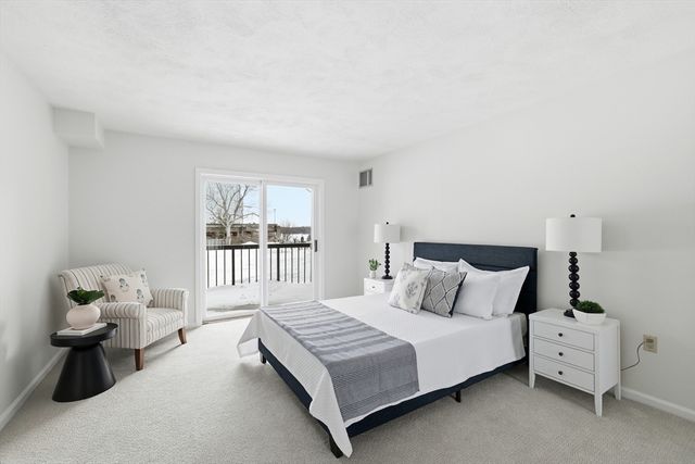 54 Broad Reach 104, Weymouth, MA 02191