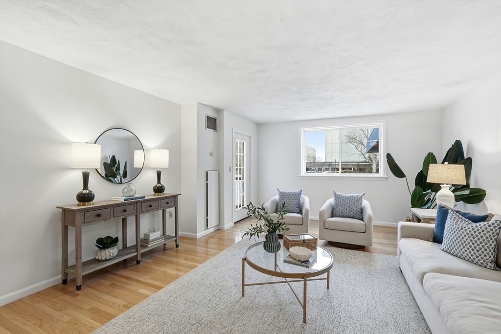 54 Broad Reach 104, Weymouth, MA 02191