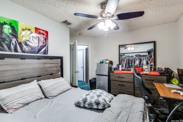11335 Tabletop Ln, San Antonio, TX 78245