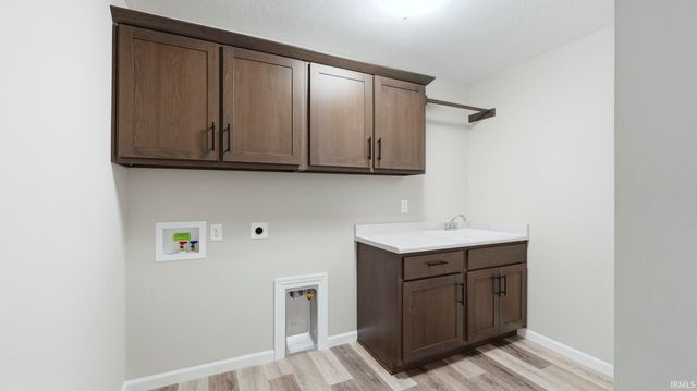 17883 Carne Cove, Leo, IN 46765