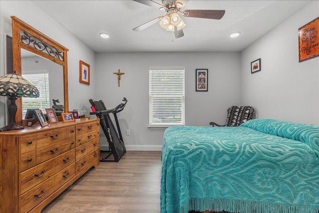 311 N Iowa Avenue, Etowah, TN 37331