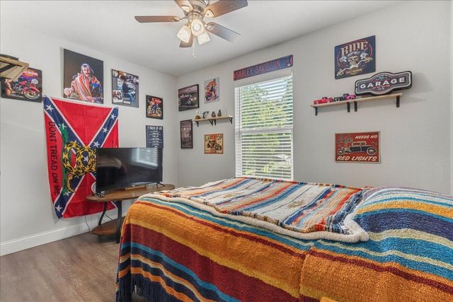 311 N Iowa Avenue, Etowah, TN 37331