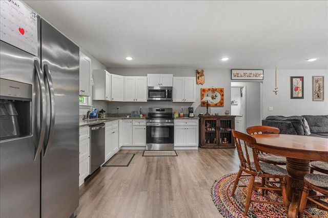 311 N Iowa Avenue, Etowah, TN 37331