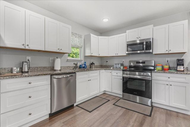 311 N Iowa Avenue, Etowah, TN 37331