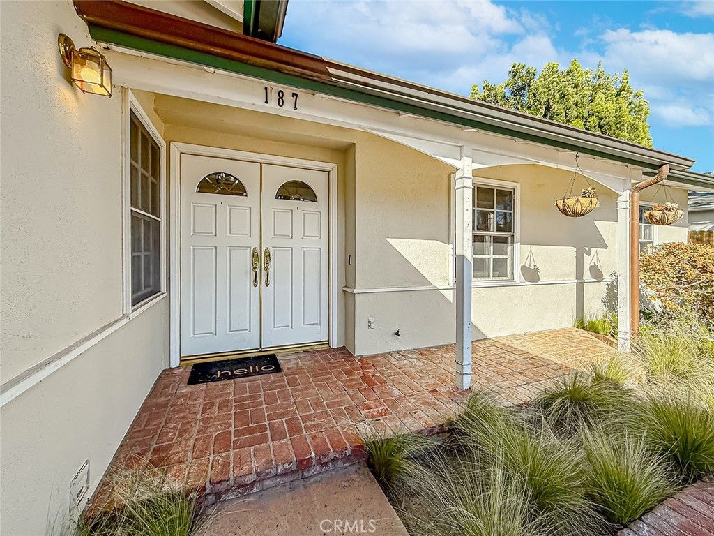 Image 1 of property listing at 187 Tennyson, Thousand Oaks, CA 91360