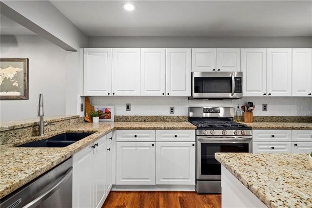 220 Renaissance Parkway NE 2217, Atlanta, GA 30308