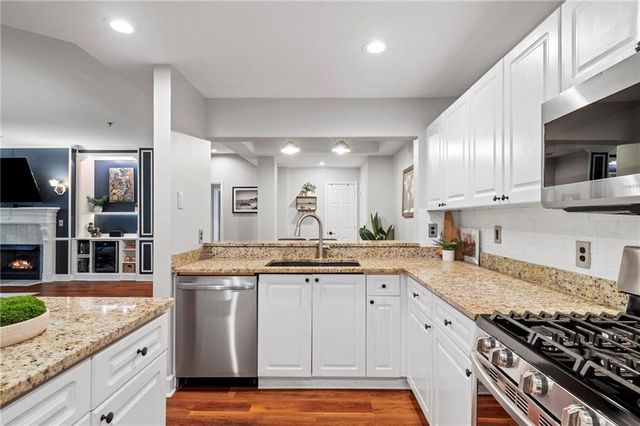 220 Renaissance Parkway NE 2217, Atlanta, GA 30308