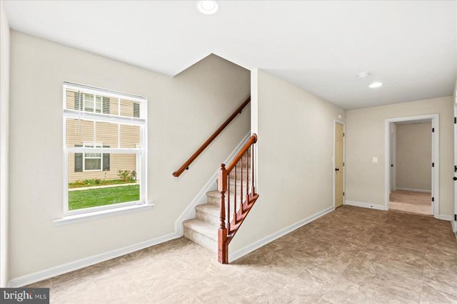 2232 MALLARD LANDING DR, Fredericksburg, VA 22408