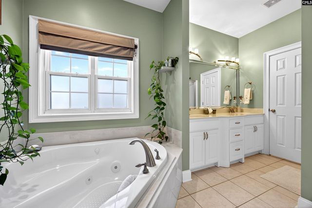 817 Willowood Parkway, Chapin, SC 29036