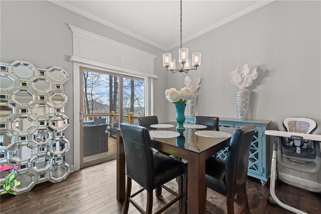 1605 NW 59th Street, Kansas City, MO 64118