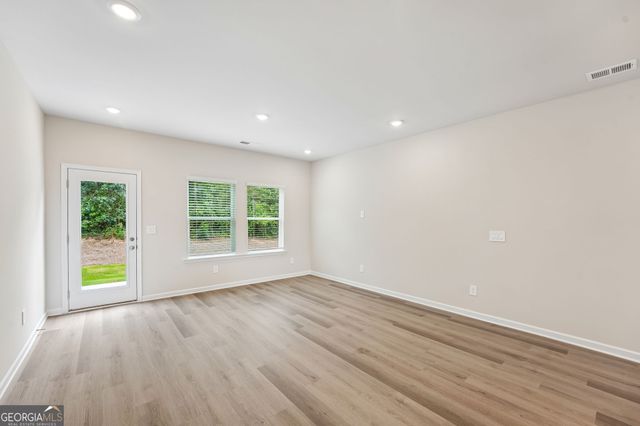 7838 Marie Way, Fairburn, GA 30213