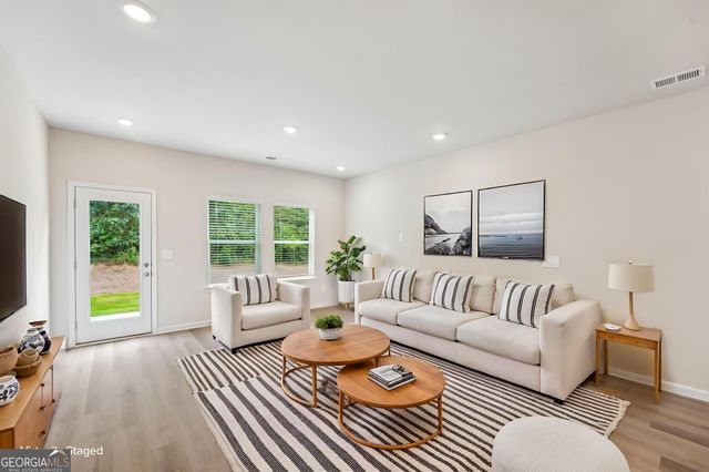 7838 Marie Way, Fairburn, GA 30213