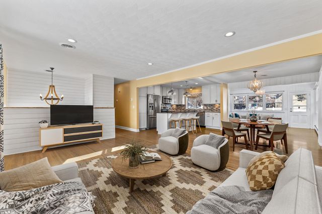 1021 Fremont Street, Anoka, MN 55303