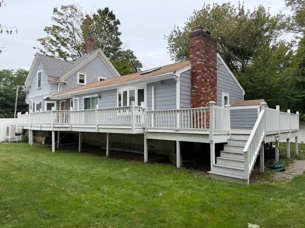 375 S Franklin St 1, Holbrook, MA 02343