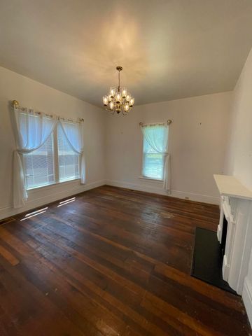 302 Danville Street, Lancaster, KY 40444