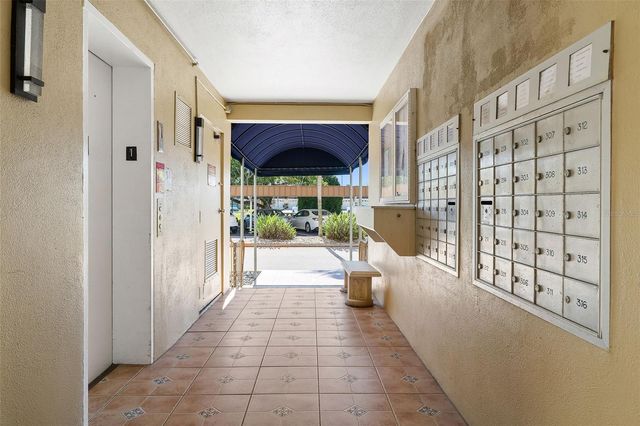 1 BOCA CIEGA POINT BOULEVARD 113, St Petersburg, FL 33708