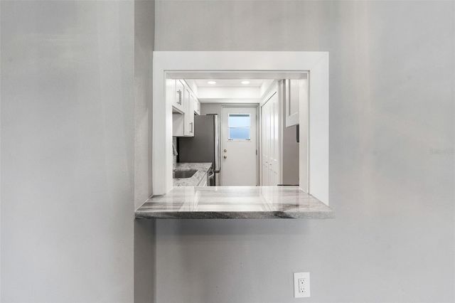 1 BOCA CIEGA POINT BOULEVARD 113, St Petersburg, FL 33708