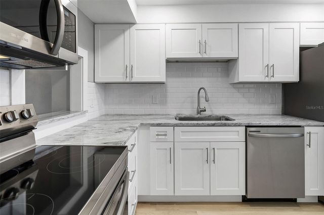 1 BOCA CIEGA POINT BOULEVARD 113, St Petersburg, FL 33708