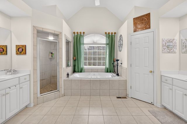 518 Redstone Dr, Gallatin, TN 37066