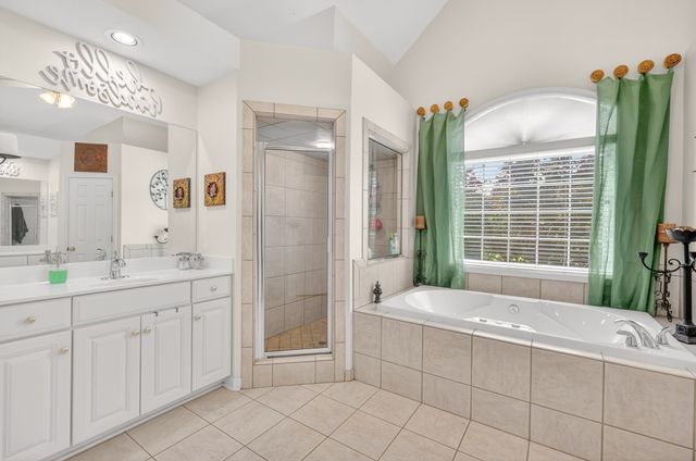 518 Redstone Dr, Gallatin, TN 37066
