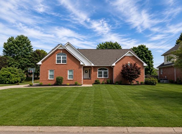 518 Redstone Dr, Gallatin, TN 37066