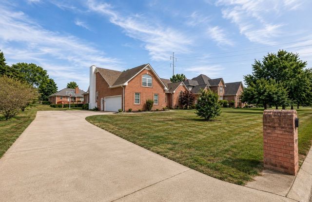 518 Redstone Dr, Gallatin, TN 37066