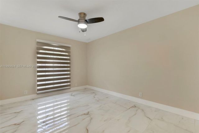 10425 NW 48th Mnr 1, Coral Springs, FL 33076
