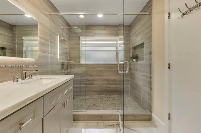 10425 NW 48th Mnr 1, Coral Springs, FL 33076