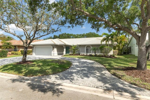 10425 NW 48th Mnr 1, Coral Springs, FL 33076