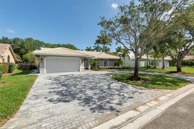 10425 NW 48th Mnr 1, Coral Springs, FL 33076