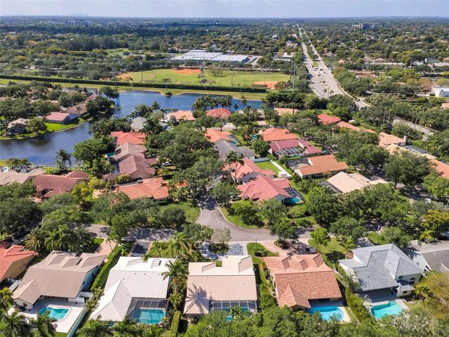 10425 NW 48th Mnr 1, Coral Springs, FL 33076