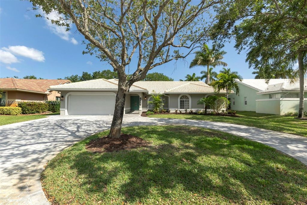 10425 NW 48th Mnr 1, Coral Springs, FL 33076