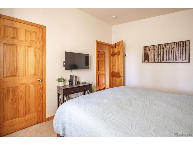 589 Warpath Rd, Jefferson, CO 80456
