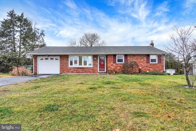 2160 N SUSQUEHANNA TRL, York, PA 17404