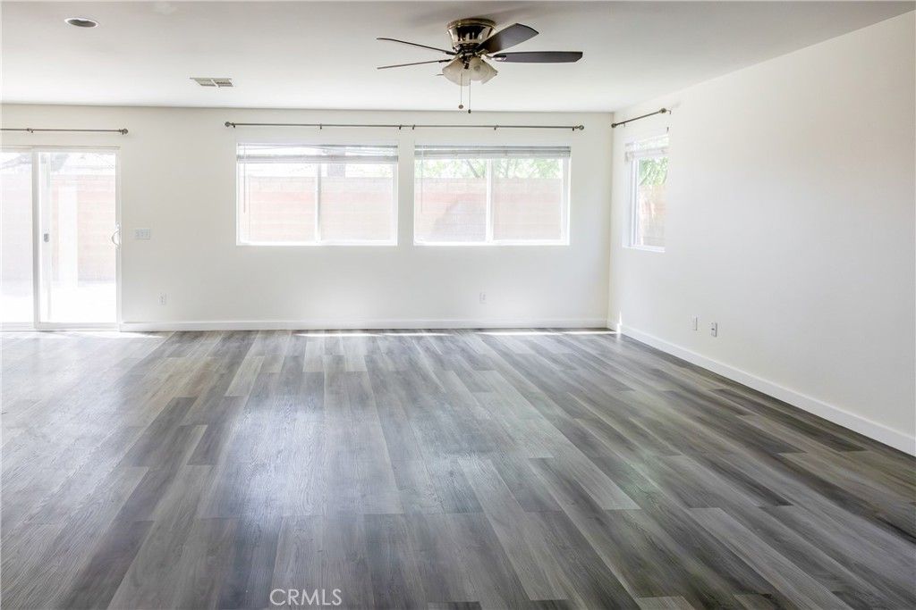 Image 12 of property listing at 1305 Comfrey Leaf, Beaumont, CA 92223