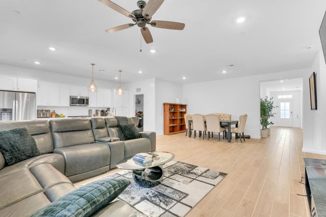 7066 Cheshire Avenue, Fresno, CA 93723