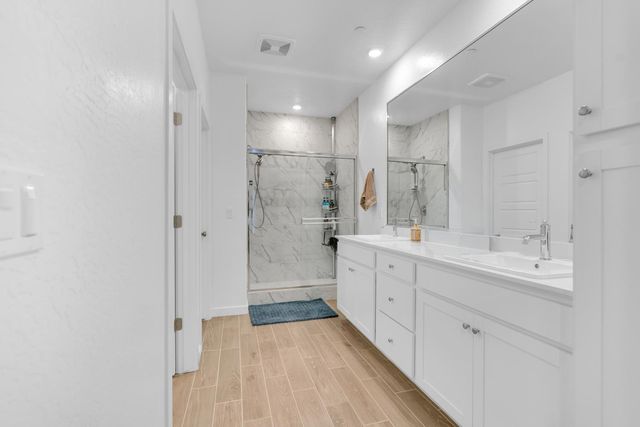 7066 Cheshire Avenue, Fresno, CA 93723