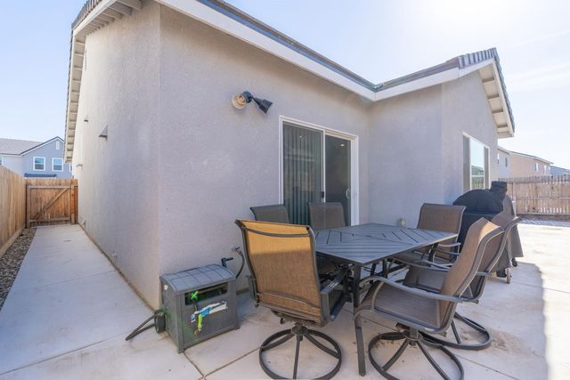 7066 Cheshire Avenue, Fresno, CA 93723