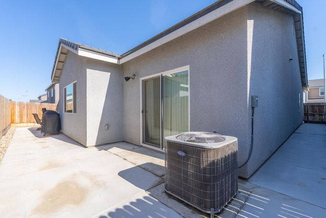 7066 Cheshire Avenue, Fresno, CA 93723