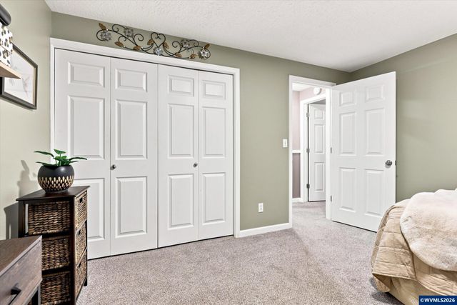 1323 Garden Wy, Woodburn, OR 97071