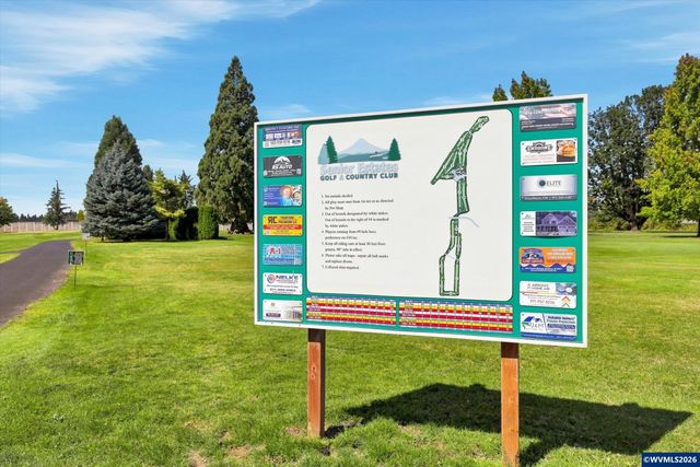 1323 Garden Wy, Woodburn, OR 97071