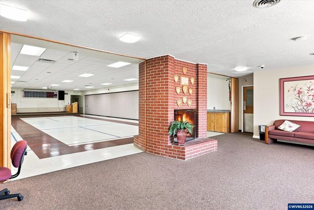 1323 Garden Wy, Woodburn, OR 97071