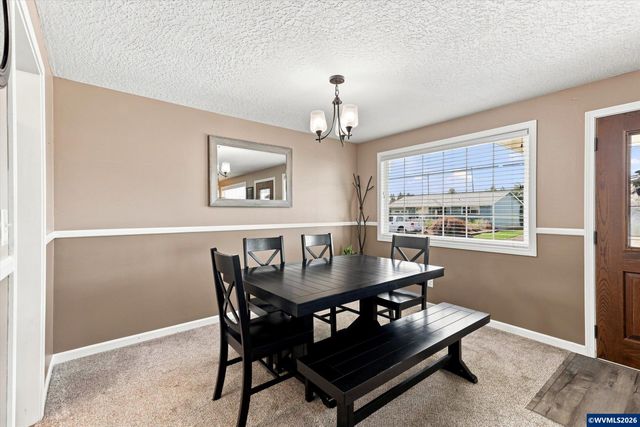 1323 Garden Wy, Woodburn, OR 97071
