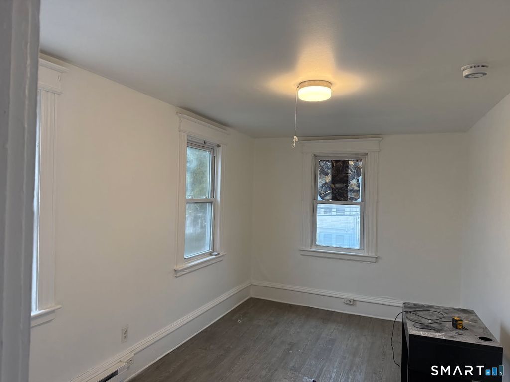 9 Beach Avenue, Plymouth, CT 06786